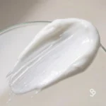 بافت و تکسچر کرم روشن کننده استلین روی پوست